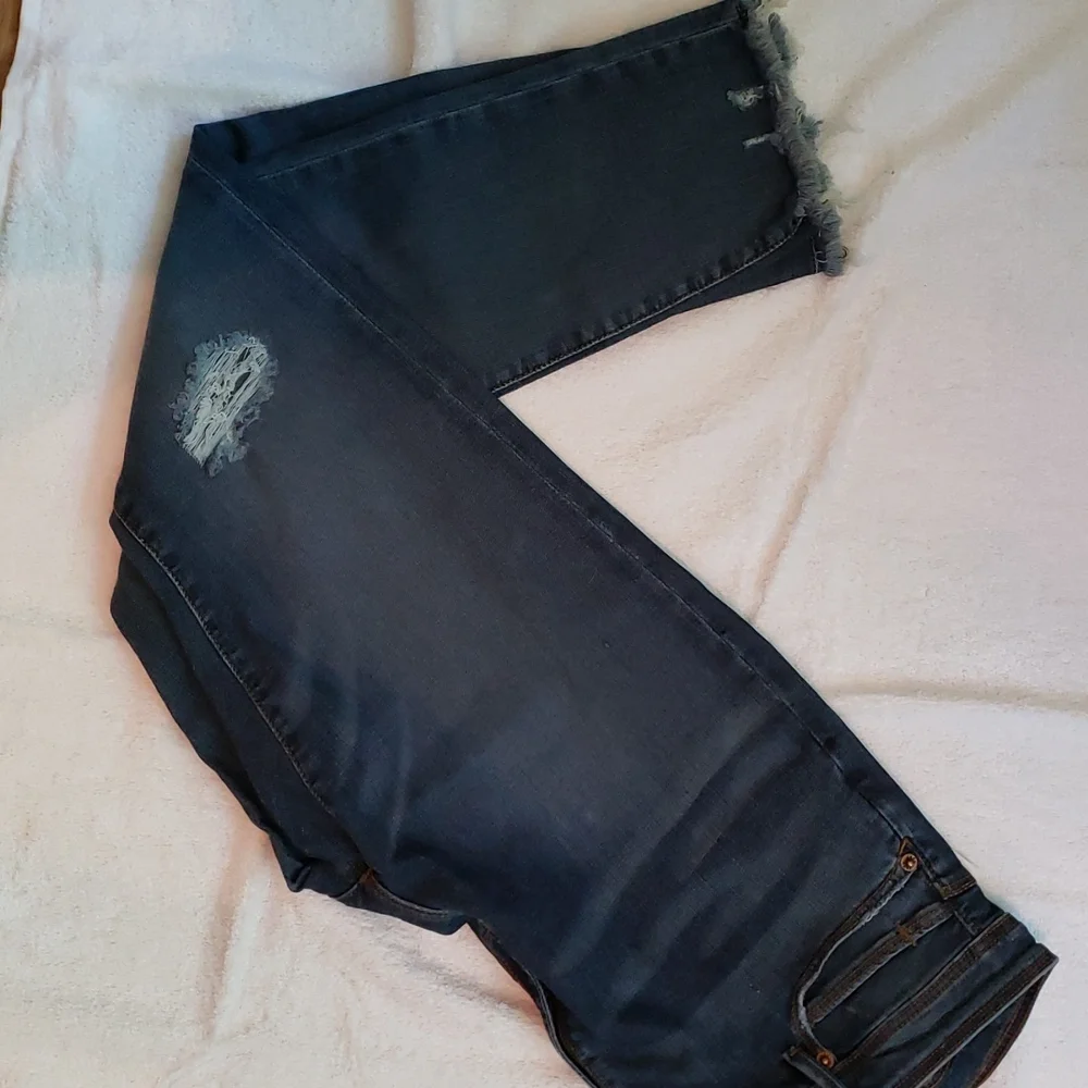 Jaen Ashley Jeans - Picture 3 of 4